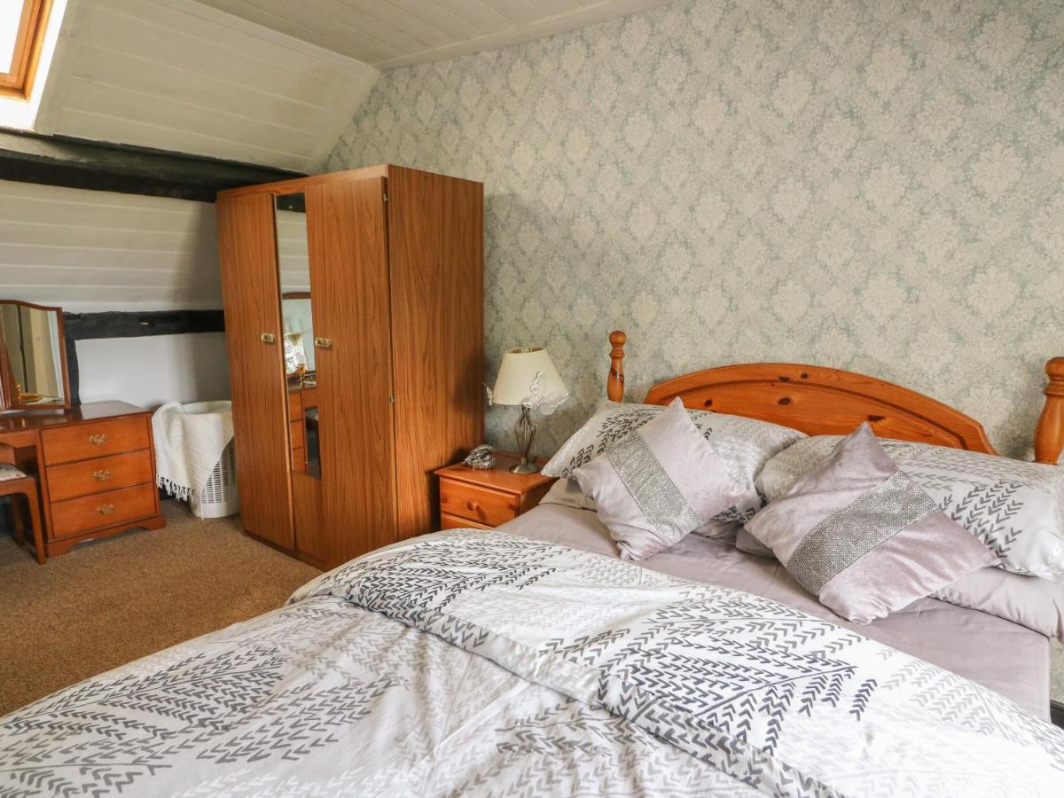 Caerau Farm House Llanidloes Εξωτερικό φωτογραφία